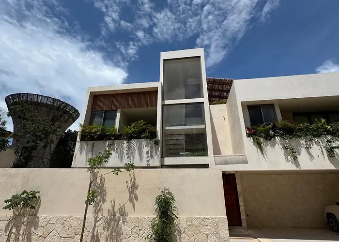 Erze 4 Bedrooms And Private Pool