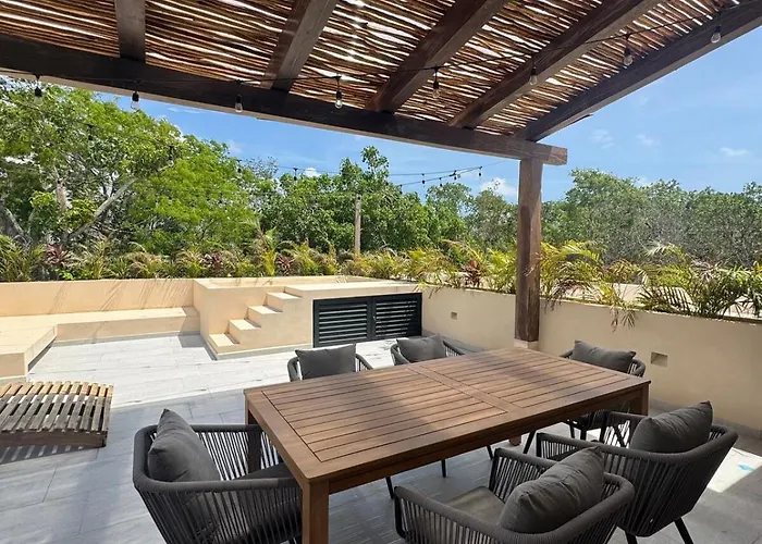 Erze 4 Bedrooms And Private Pool Villa
